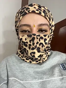 Selena Roa online show from 11/27/25, 02:41