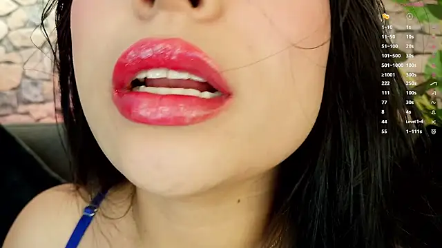 mia roux1 online show from 11/13/25, 05:12