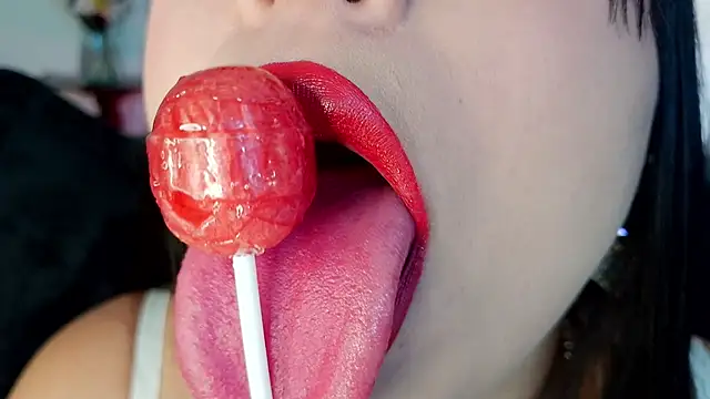 mia roux1 online show from 02/09/26, 09:41