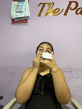 Snapshot of PaulaCruz01 chatting on 11/09/25, 07:34 PaulaCruz01 online show from 11/09/25, 07:34