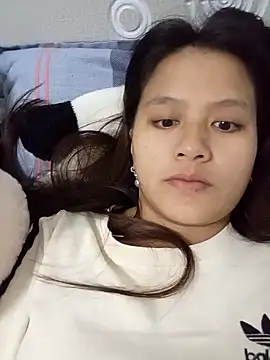 love-xx online show from 10/30/25, 02:07