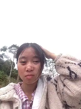 Snapshot of -Miaa- chatting on 10/31/25, 12:44 -Miaa- online show from 10/31/25, 12:44