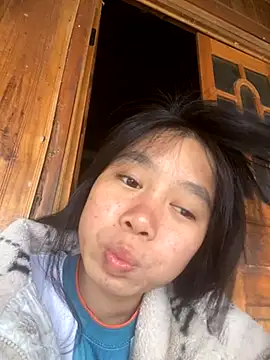 Snapshot of -Miaa- chatting on 11/03/25, 02:13 -Miaa- online show from 11/03/25, 02:13