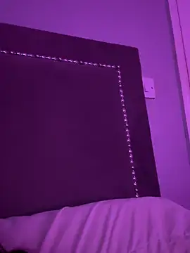 Snapshot of Gia_Atkinson chatting on 10/26/25, 01:00 Gia Atkinson online show from 10/26/25, 01:00