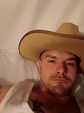 DadDDick925 online show from 12/20/25, 03:41