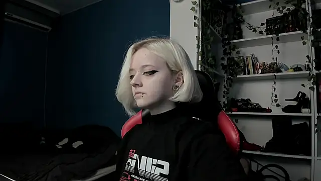 Holy Mistress S online show from 11/11/25, 09:09