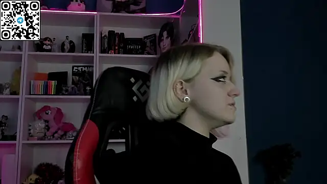 Holy Mistress S online show from 03/06/26, 10:23