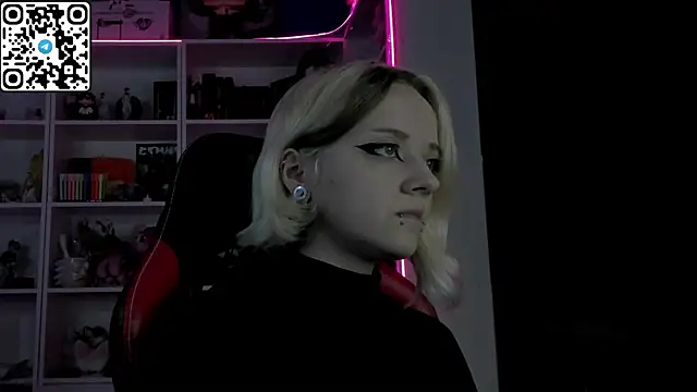 Holy Mistress S online show from 05/22/26, 09:37