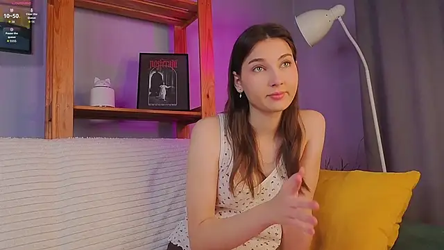 KateCahee online show from 12/16/25, 01:10