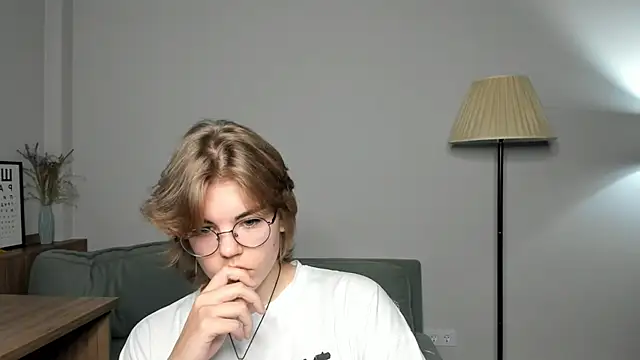 MelodyBaur online show from 10/25/25, 09:06