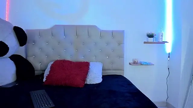 eimyy rouse online show from 02/13/26, 08:49