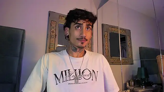 Mr Strike online show from 12/17/25, 07:09