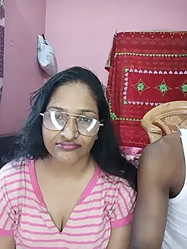 CoupleShow 432 online show from 05/24/26, 07:57