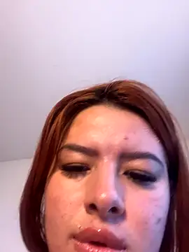 viki 11 online show from 10/26/25, 11:16