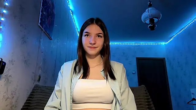 Beauty miIa online show from 11/04/25, 03:11