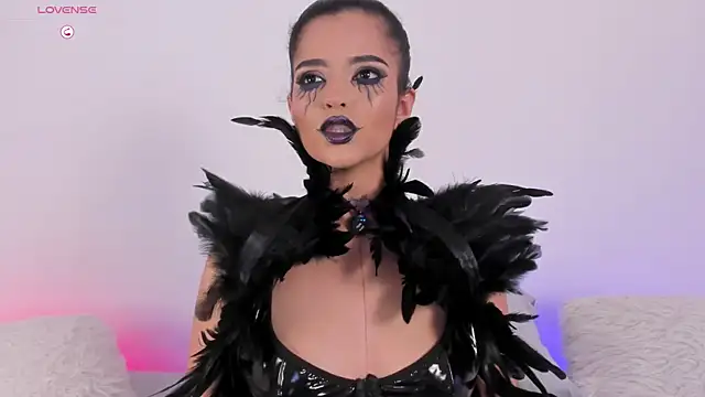 Sophie Duarte online show from 10/31/25, 11:17