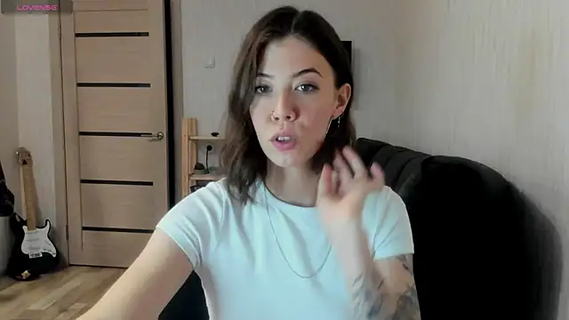 twinkle rosie online show from 11/23/25, 09:09