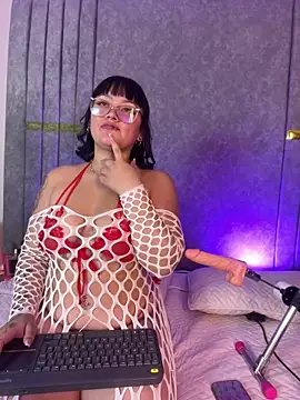 Snapshot of Silvia_Notte chatting on 10/29/25, 12:07 Silvia Notte online show from 10/29/25, 12:07