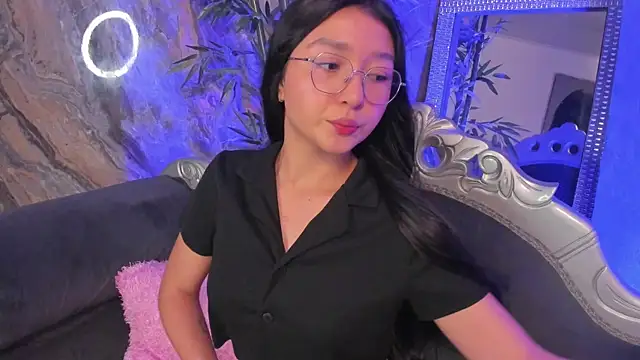 sydney miller  online show from 04/06/26, 11:27