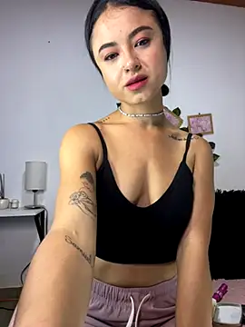 Evelinmiller97 online show from 11/07/25, 02:00