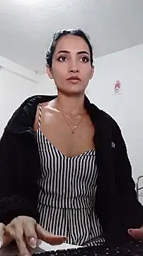 chloehanna online show from 02/15/26, 02:47