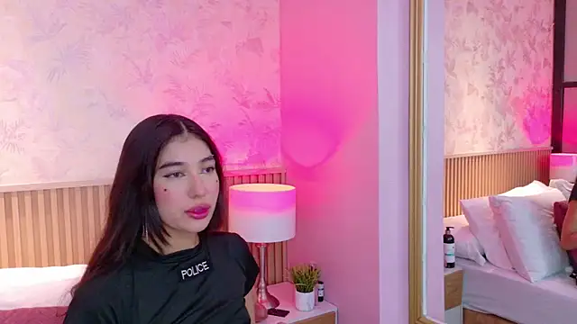 AdelineJhones online show from 01/17/26, 03:06