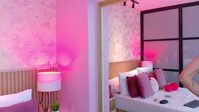 AdelineJhones online show from 02/09/26, 02:21