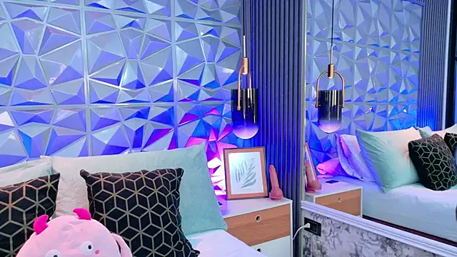 AdelineJhones online show from 03/20/26, 02:11