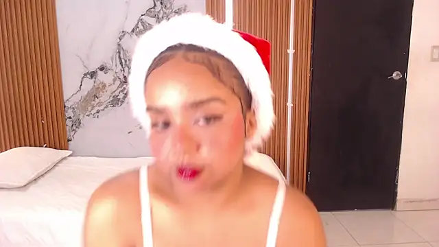 rosselyn  online show from 12/13/25, 08:14