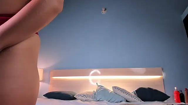 Aurora19 online show from 11/26/25, 08:10