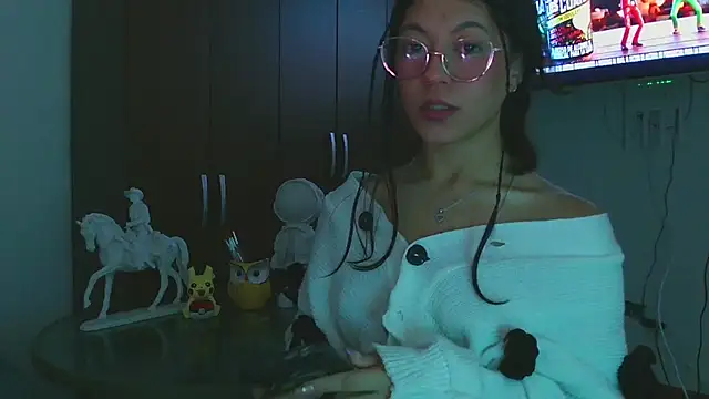 LissyM online show from 11/11/25, 06:52