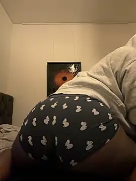 Leonard williams online show from 10/21/25, 10:21