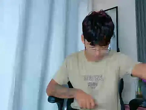 LiamANDJordan online show from 11/04/25, 10:09