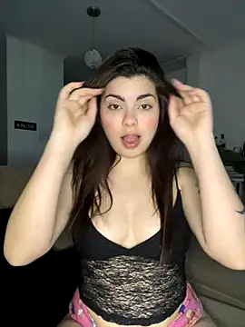 dorneles20 online show from 11/18/25, 04:28