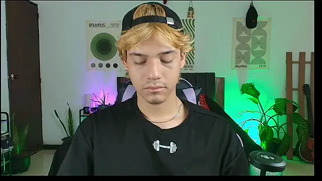 Snapshot of Habel__moretti chatting on 02/19/26, 06:37 Habel moretti online show from 02/19/26, 06:37