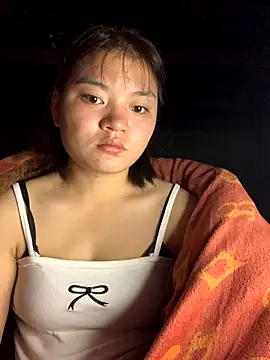 Snapshot of kimyonon chatting on 11/16/25, 09:42 kimyonon online show from 11/16/25, 09:42