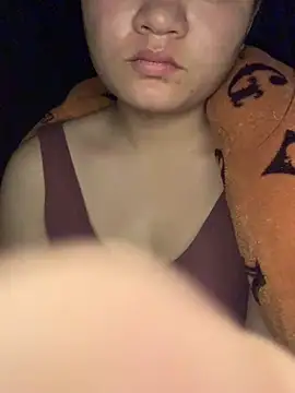 Snapshot of kimyonon chatting on 12/13/25, 08:25 kimyonon online show from 12/13/25, 08:25