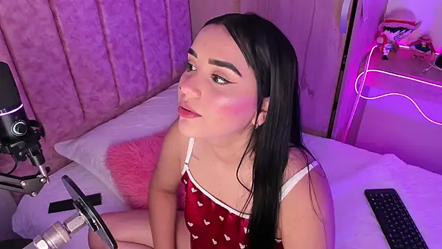 Snapshot of laana_foxx chatting on 07/02/26, 11:22 laana foxx online show from 07/02/26, 11:22