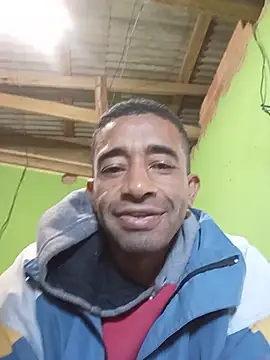 Snapshot of juniordotado87 chatting on 07/09/26, 12:42 juniordotado87 online show from 07/09/26, 12:42
