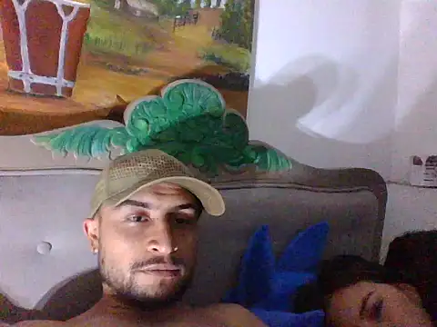 Snapshot of Alejos2025 chatting on 10/23/25, 09:35 Alejos2025 online show from 10/23/25, 09:35