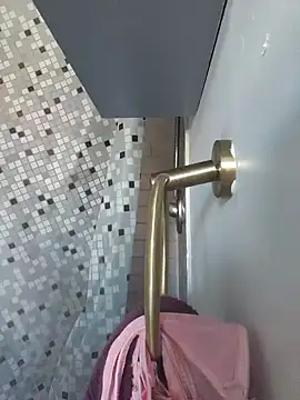 BulbasaurIsmettv online show from 10/30/25, 03:35