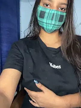 Cute Marina online show from 11/14/25, 04:55