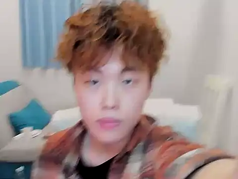 L1kuto online show from 10/22/25, 12:49