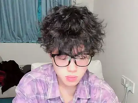 L1kuto online show from 11/06/25, 10:27