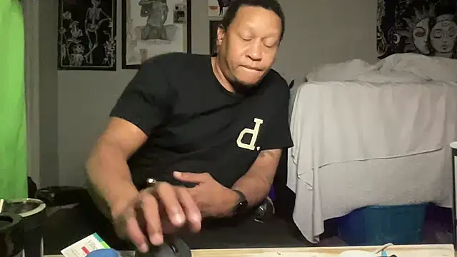 OnGodV1Ooutta10 online show from 11/07/25, 05:29