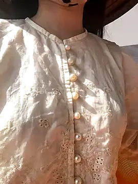 Emily-y online show from 12/02/25, 02:17