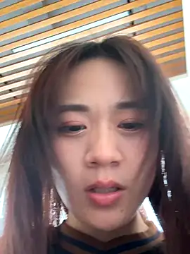 Snapshot of vivi-tara chatting on 11/16/25, 03:01 vivi-tara online show from 11/16/25, 03:01