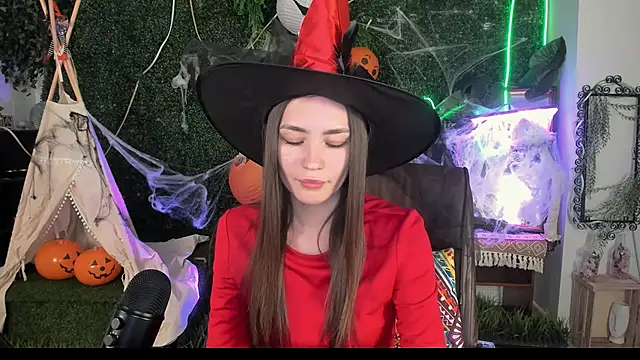 lollyrais online show from 10/31/25, 01:45