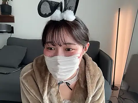 karenchaaan online show from 10/30/25, 03:30