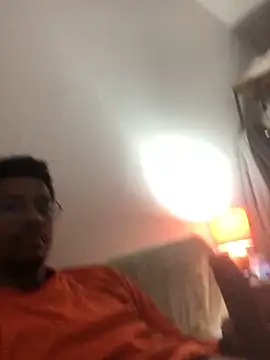 Albert Madrid online show from 12/05/25, 05:38